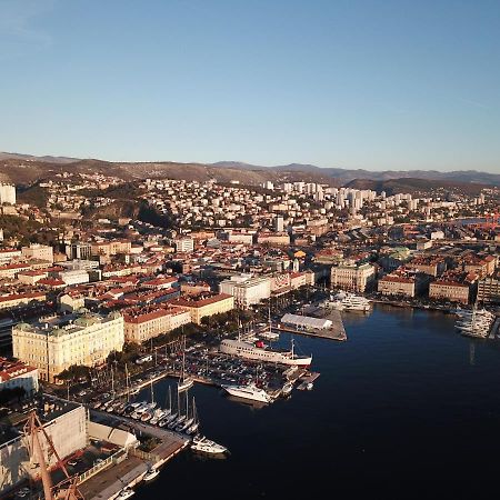 Apartments Budin Adri & Robi Rijeka City Center エクステリア 写真