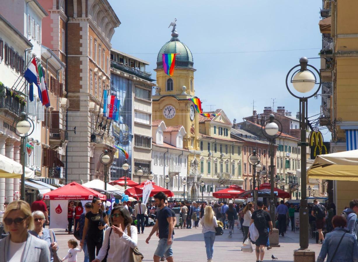Apartments Budin Adri & Robi Rijeka City Center エクステリア 写真